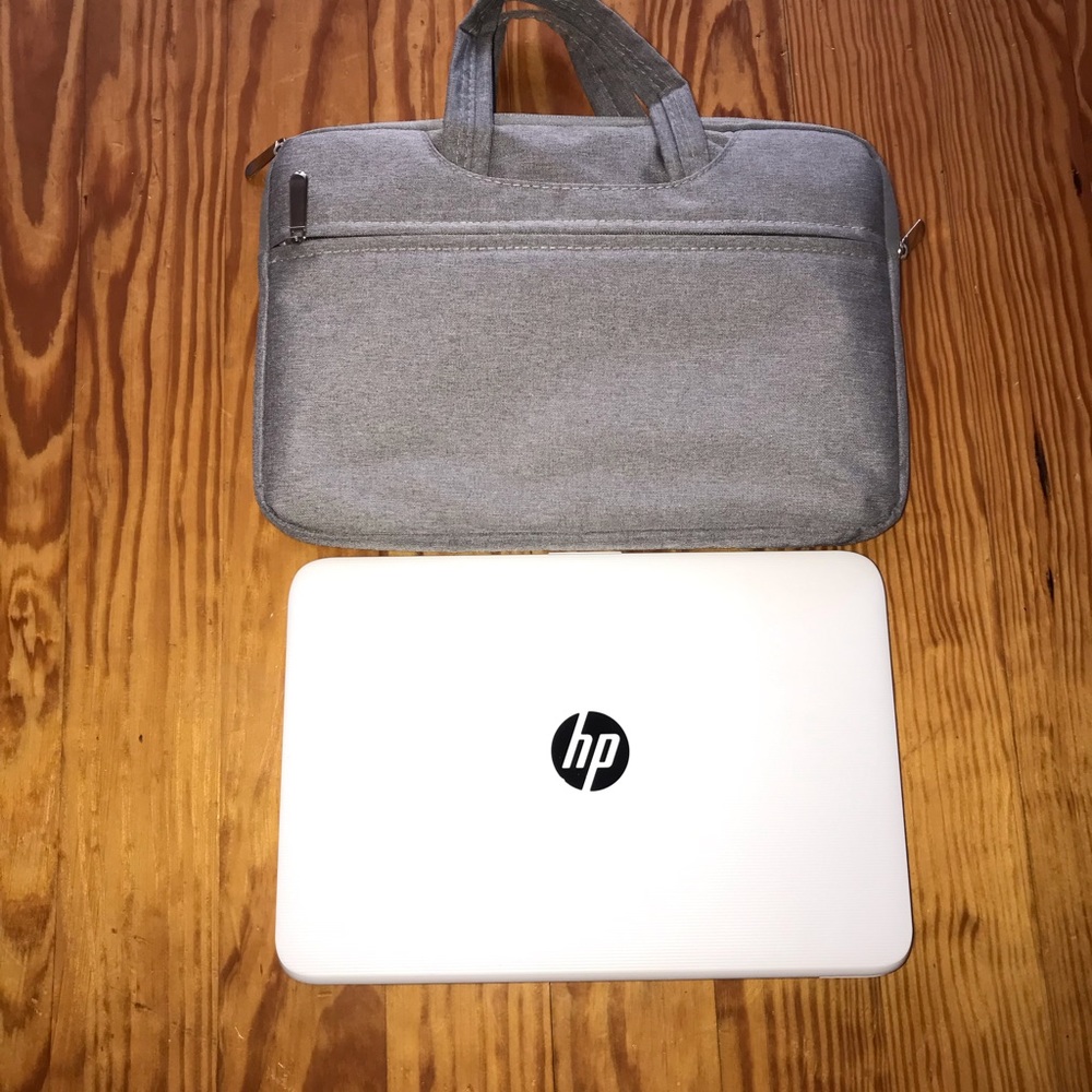 Mini laptop case